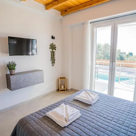 Elianthos Luxury Villas Tsoukaládhes Buitenkant foto